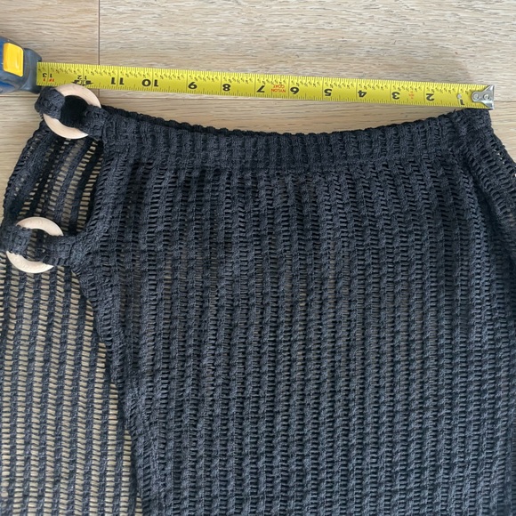 Urban Outfitters Semi-Sheer O-Ring Sarong (black) - Picture 5 of 9